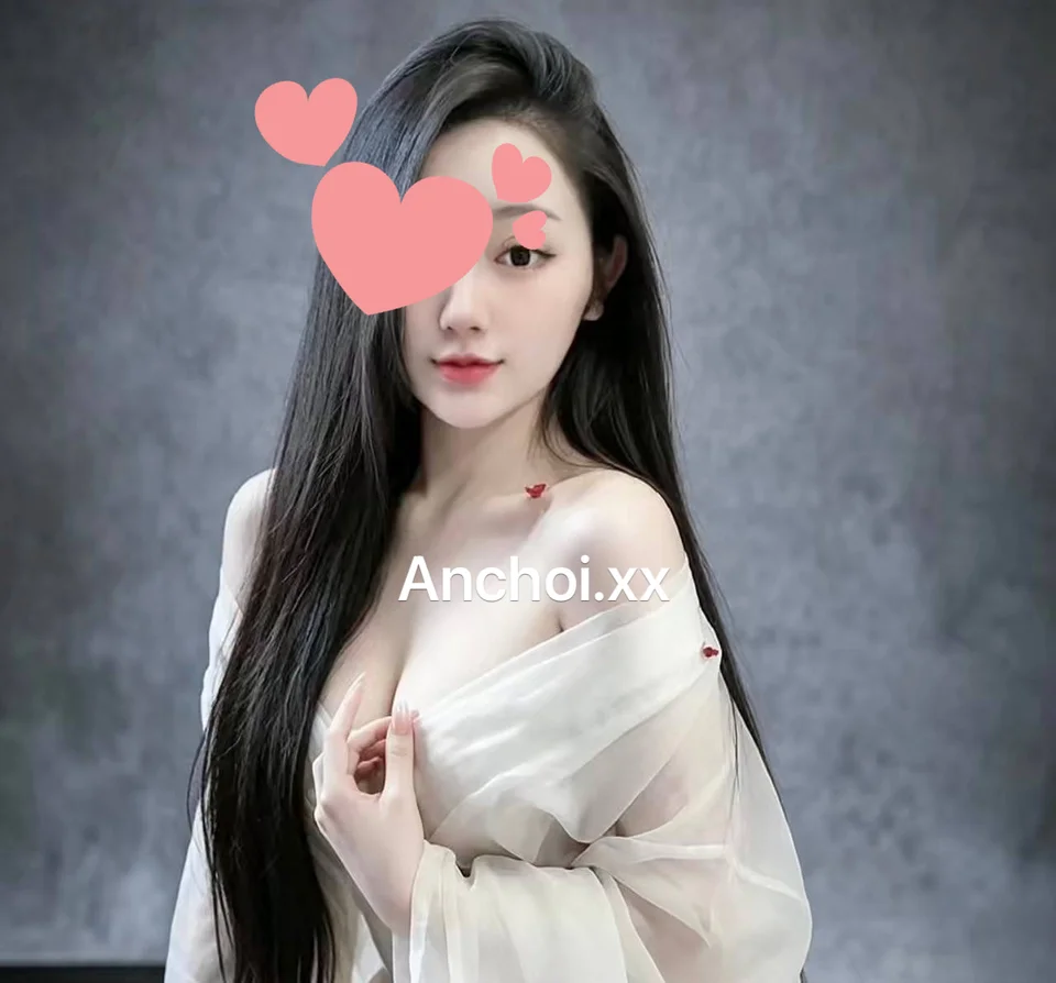 Tuệ Nhi vú đẹp mặt xinh 