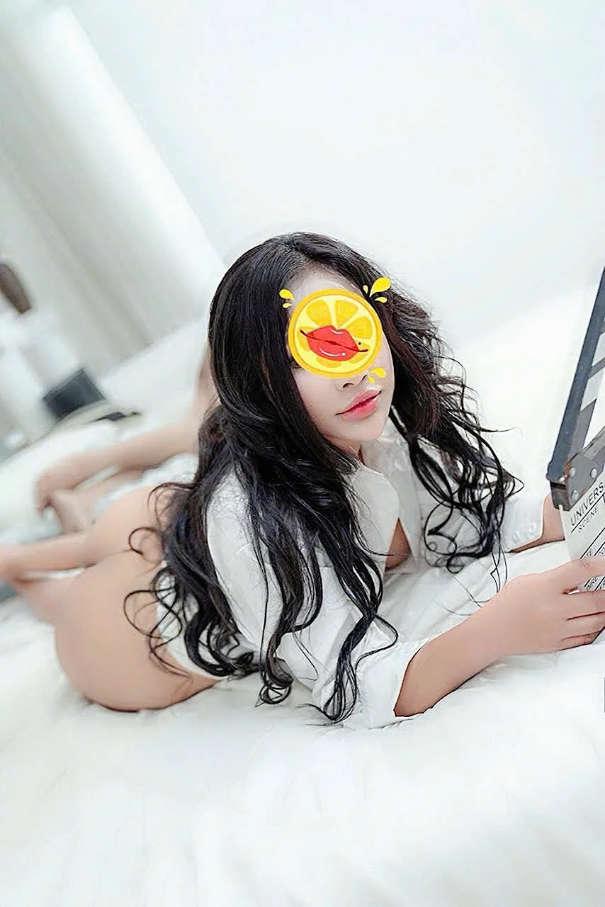 HẠ ANH - EM GÁI MẶT XINH VÚ TO DÂM VÔ ĐỐI
