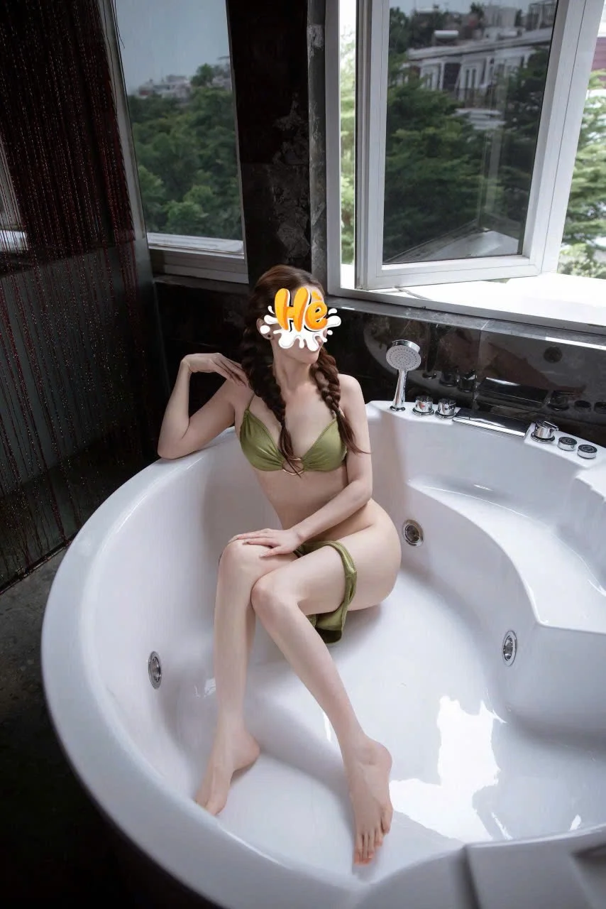 Ngọc Hân Body Chuẩn Bốc Lửa Vú To, Xinh Trắng Tình Cảm Nhiệt Tình Chiều Khách
