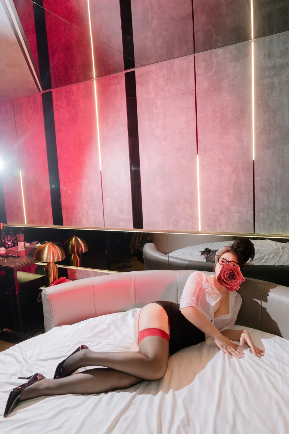 DIỄM HẰNG - NỮ THẦN FACE CỰC XINH MÔNG BÍM CĂNG MỌNG