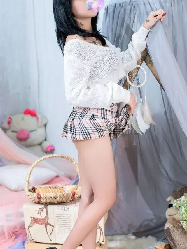 [⭐ VIP ✔ ]Bé MAi ❤️ BÉ GÁI EMO, LOLI MÌNH DÂY, CÁ TÍNH MẶT CỰC XINH