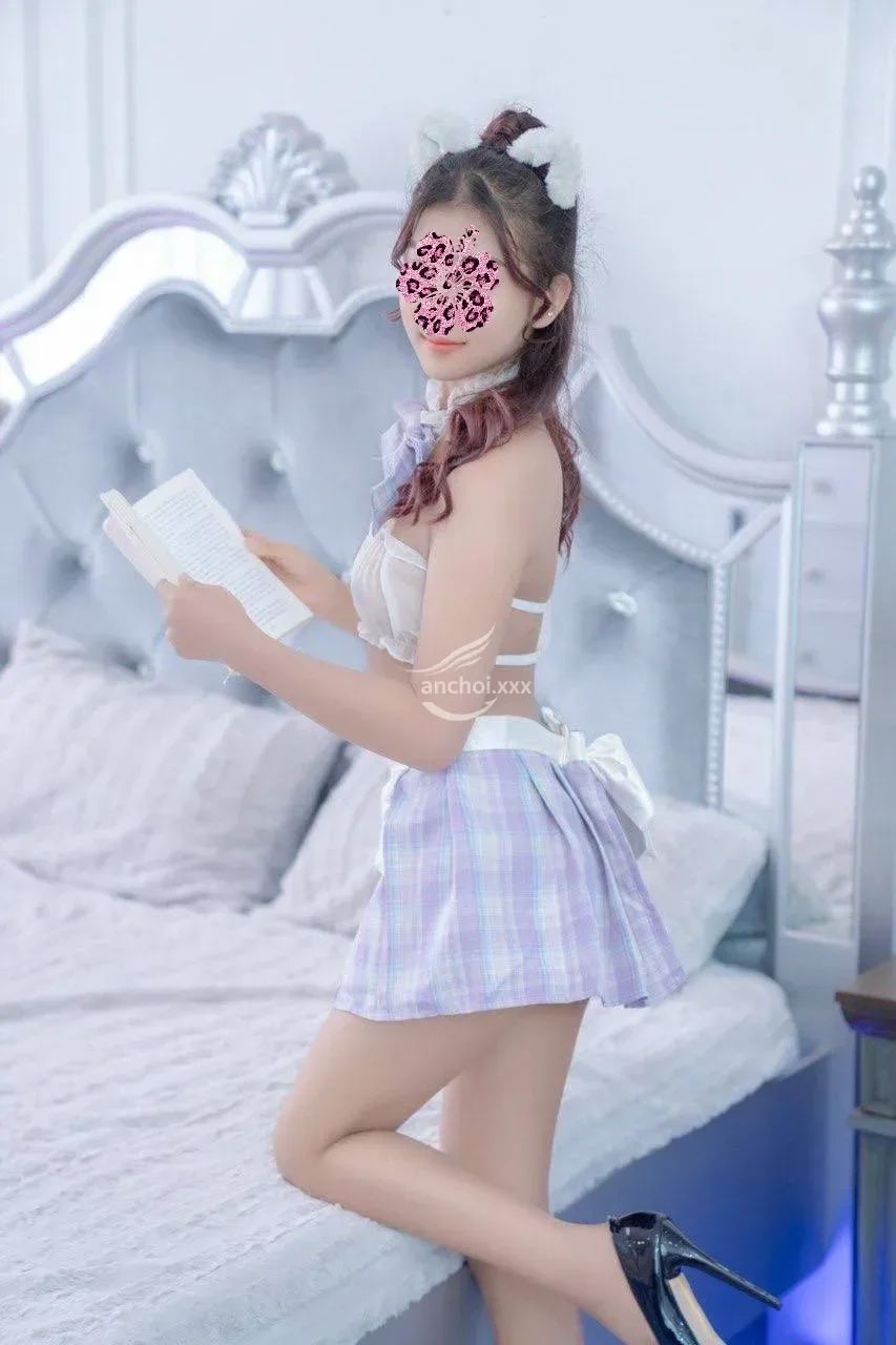 GG.[⭐ VIP ]LY LY - Vẻ Đẹp Tinh Khôi 2K4, Da Trắng, Dáng Xinh - Đỉnh Cao Cảm Xúc! 