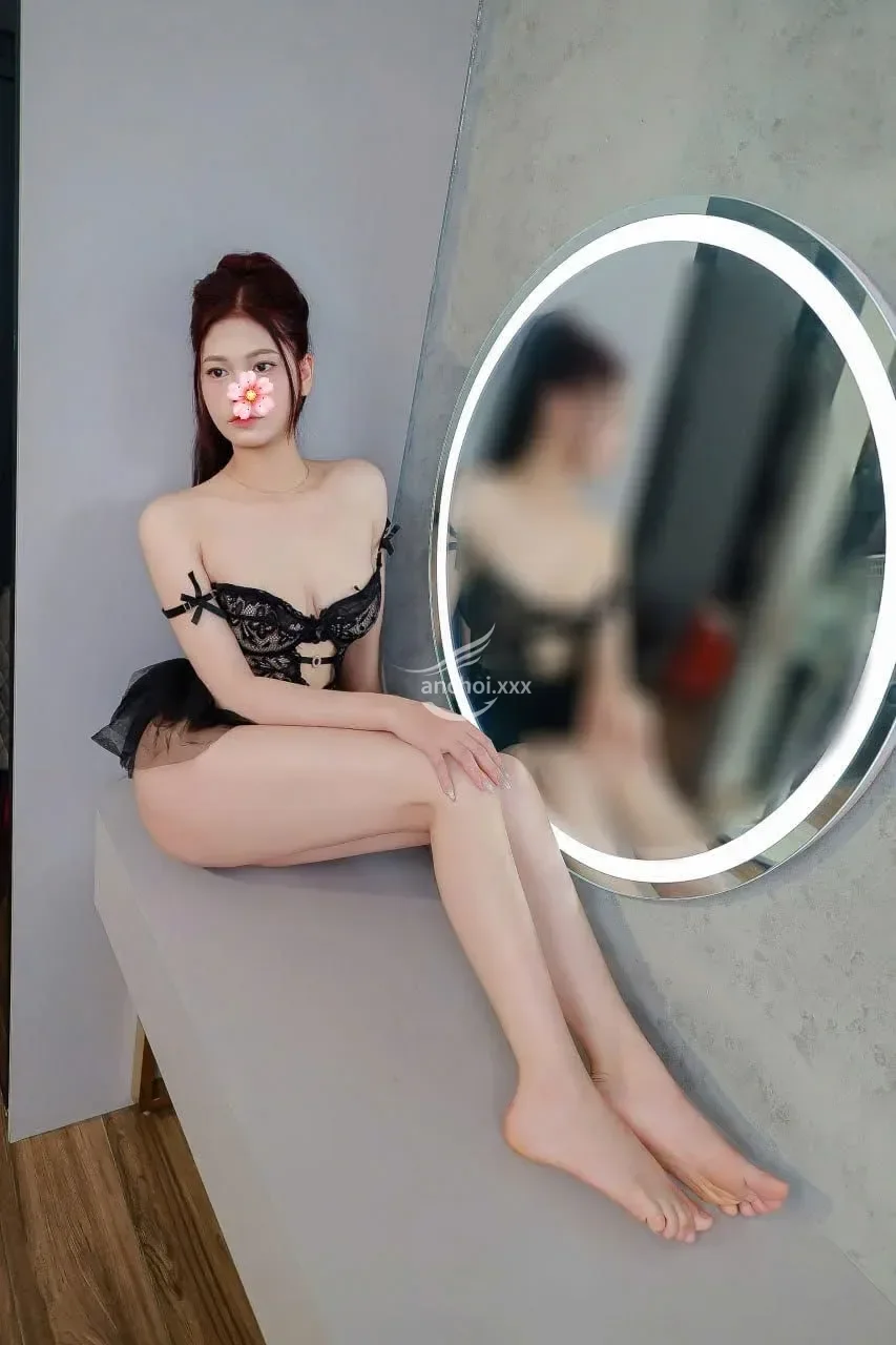 VY AN - NON TƠ, CHIỀU CHUỘNG KHÁCH