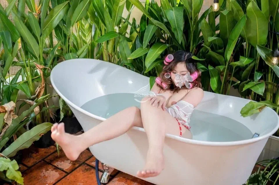 Huyền Anh - EM GÁI NGỌT NGÀO - Tình Cảm