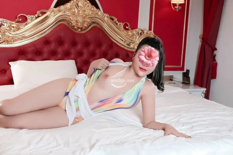 BÉ UYỂN NHI XINH TƯƠI BƯỚM KHÍT VÚ HÔNG ĐẸP LÀM TÌNH BAO DÂM RẤT PHÊ CỰC CHIỀU CHUỘNG KHÁCH