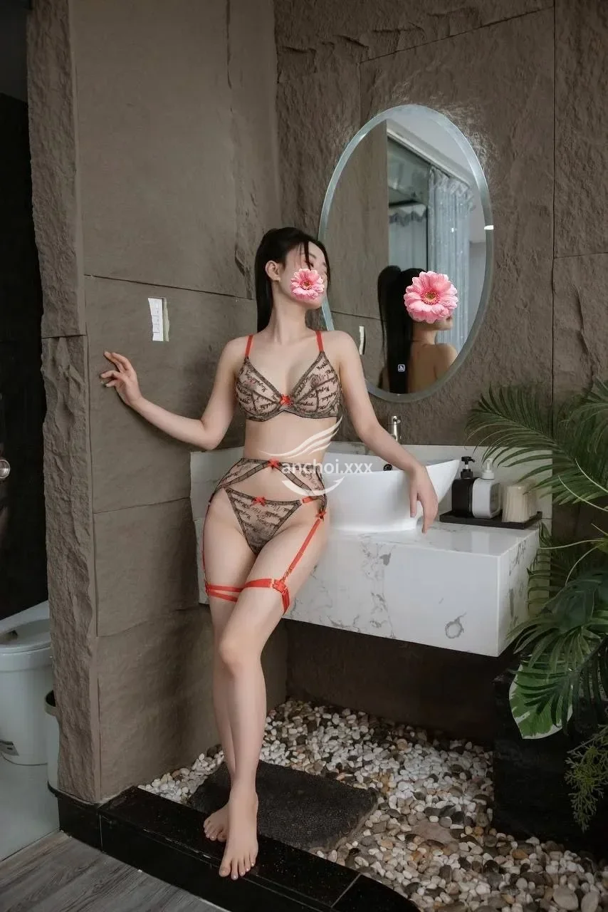 ❤️CÓ CLIP SEXY❤️NHƯ NGỌC XINH XẮN NHIỆT TÌNH BÚ LIẾM CÁC KIỂU RẤT TÌNH CẢM VÀ CHIỀU CHUỘNG KHÁCH