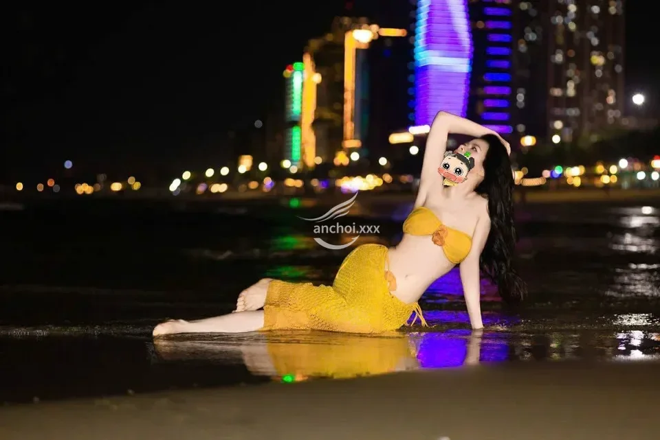 Lysa_ Mặt xinh da trắng dáng cao bím đẹp chịch sướng