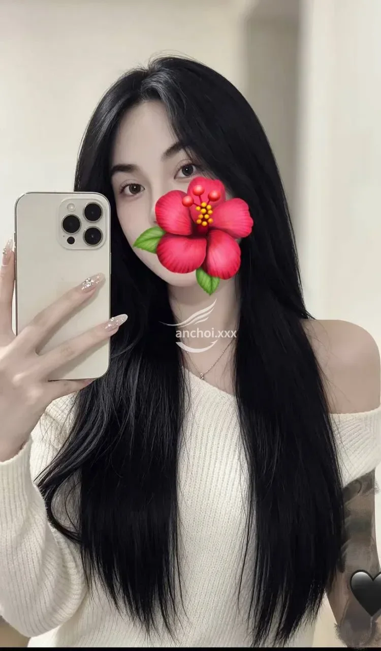❣️Hân Hân❣️Gái non 2k6 vú bím hồng, mặt xinh duyên dáng