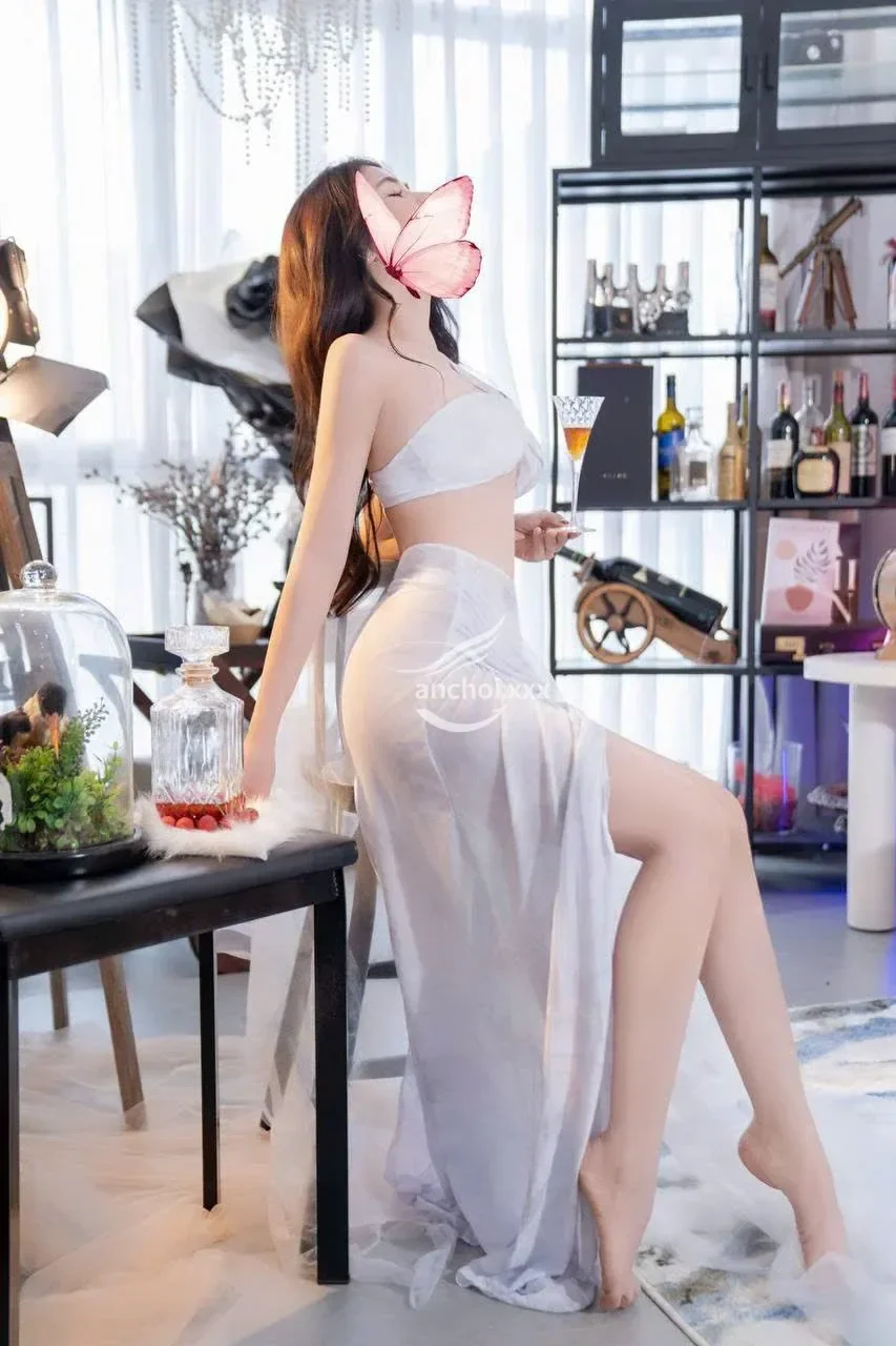 LINH LINH_ SEXY QUYẾN RŨ - KỸ NĂNG THẦN DÂM - VÚ TO BÍM KHÍT E CHIỀU CHUỘNG NHIỆT TÌNH ÔM ẤP NHƯ NGƯỜI YÊU