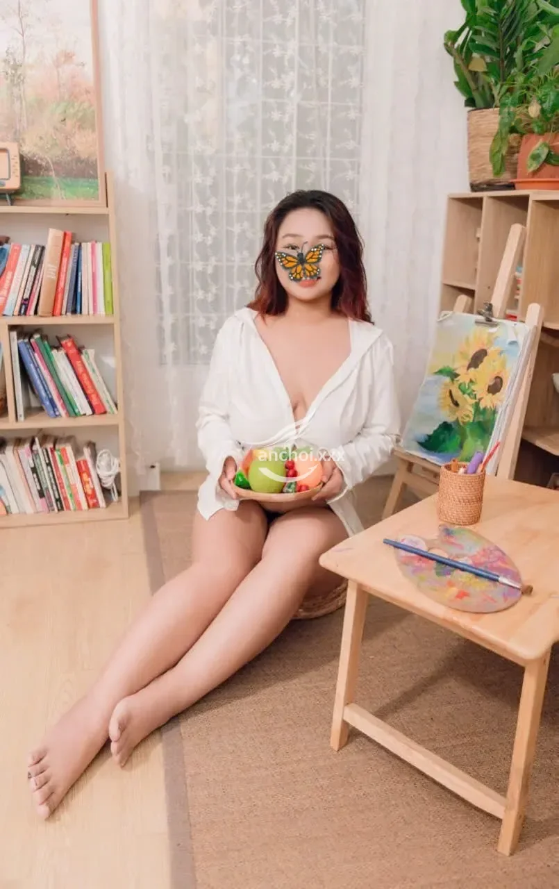 BÉ NHI_NON TƠ XINH DÂM PHỤC VỤ VUI VẺ