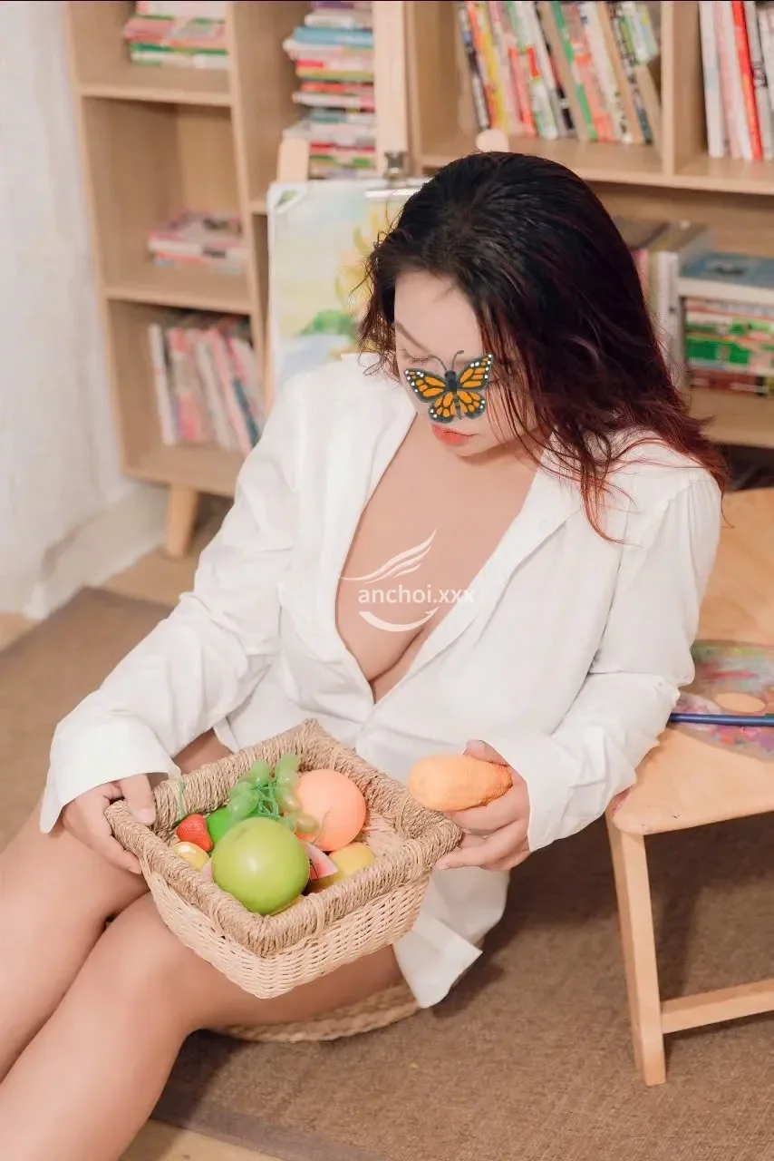 BÉ NHI_NON TƠ XINH DÂM PHỤC VỤ VUI VẺ