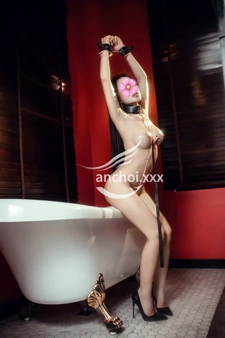 THƯ KỲ 🔥GÁI DÂM  NÓNG BỎNG CHIỀU KHÁCH 🔥