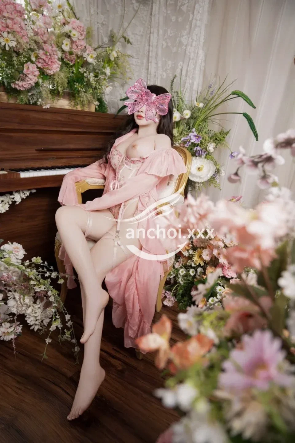 Linh linh _ baby girl mặt xinh _ vú to hàng thật 100% căng tròn vui vẻ dễ thương