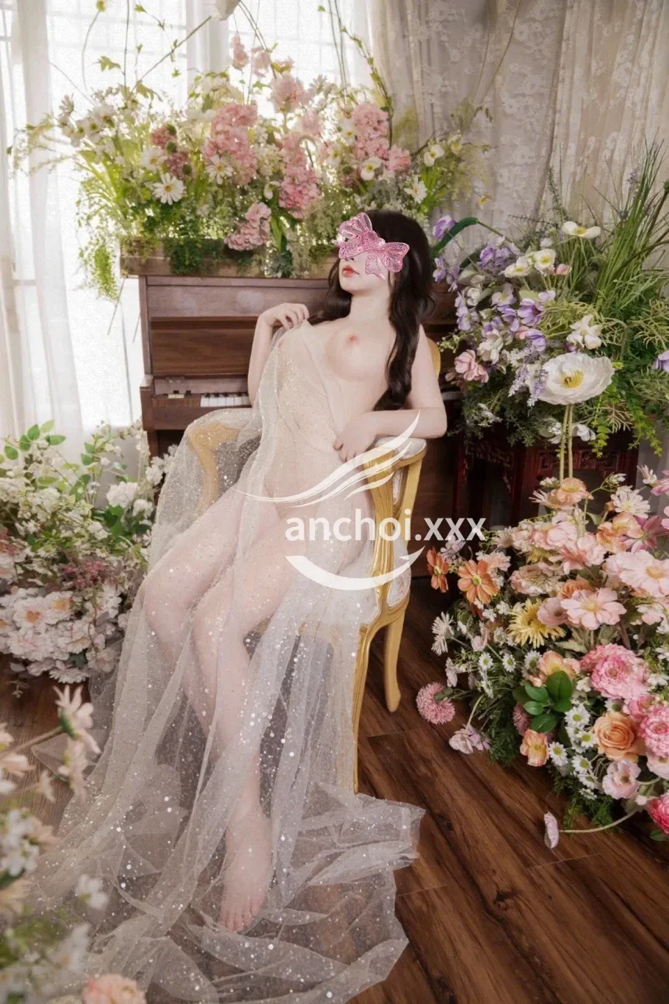 Linh linh _ baby girl mặt xinh _ vú to hàng thật 100% căng tròn vui vẻ dễ thương