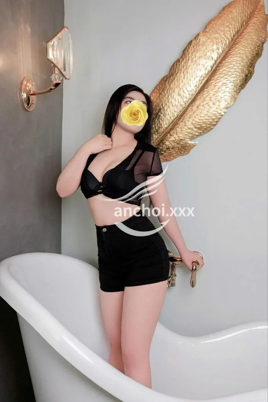 Bích Ngọc- Ngon nhất phân khúc, bím thơm tho, nước nôi đầy đủ
