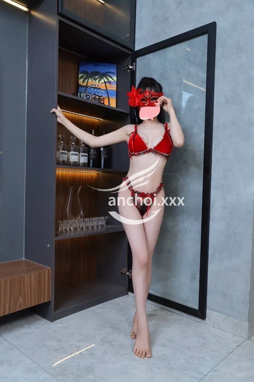 Trang Linh- em hàng tươi xanh, dâm ngon , hấp dẫn!!!