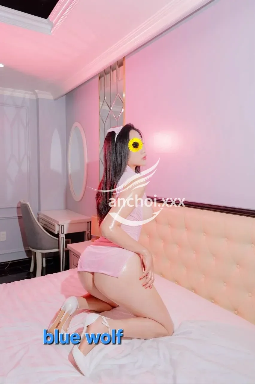 Quỳnh Anh_siêu mẫu vô cùng xinh đẹp với quả body căng đét 