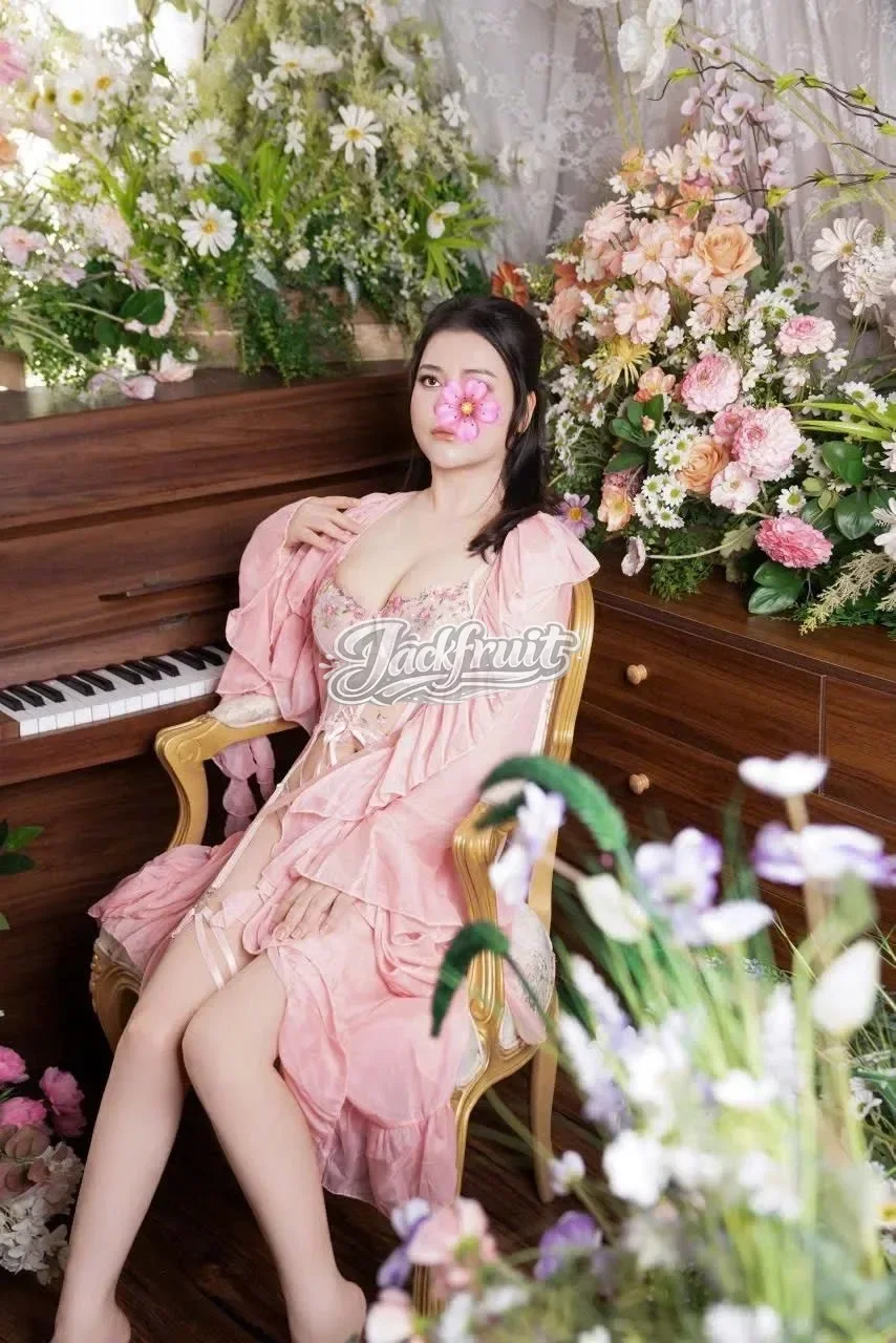 HUYỀN ANH - HÀNG MỚI SIÊU CHIỀU KHÁCH