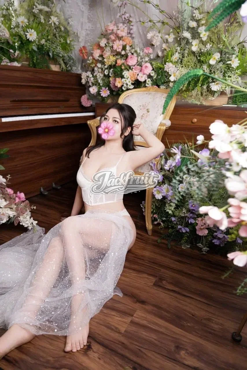 HUYỀN ANH - HÀNG MỚI SIÊU CHIỀU KHÁCH