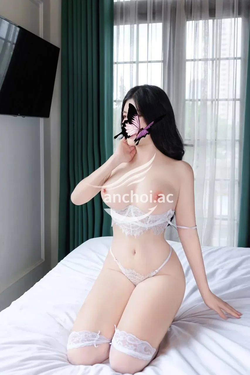 Tiểu Vy 💞 Em Hàng Xinh Ngoan