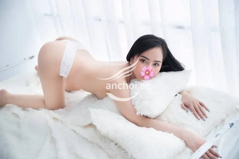 Châu Anh - Em gái cực ngon, body mướt ngọt