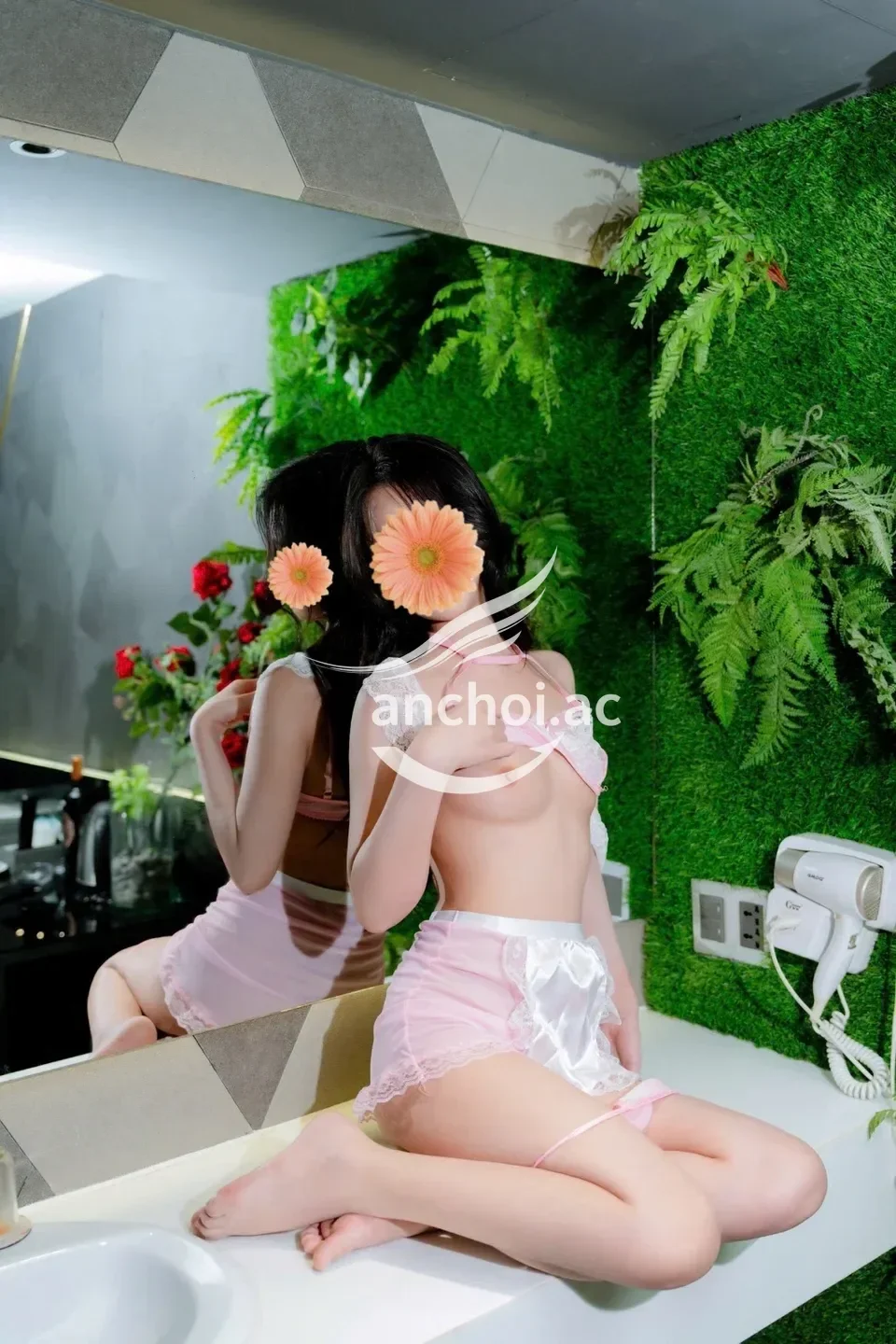 ANNA - BÉ ĐIỆU XINH XẮN DỄ THƯƠNG, CHIỀU KHÁCH