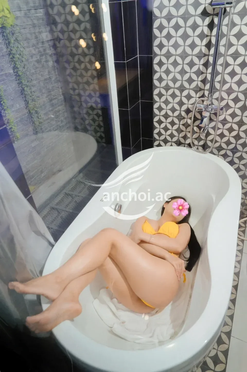 Bé Giao - Sexy Girl- Yêu Chiều Khách Như Người Tình