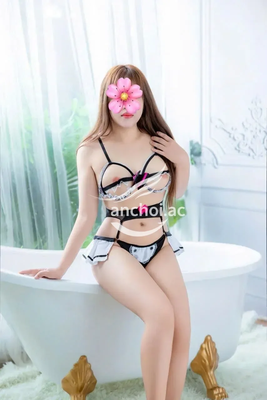 Ngọc ruby, chiều khách như người yêu