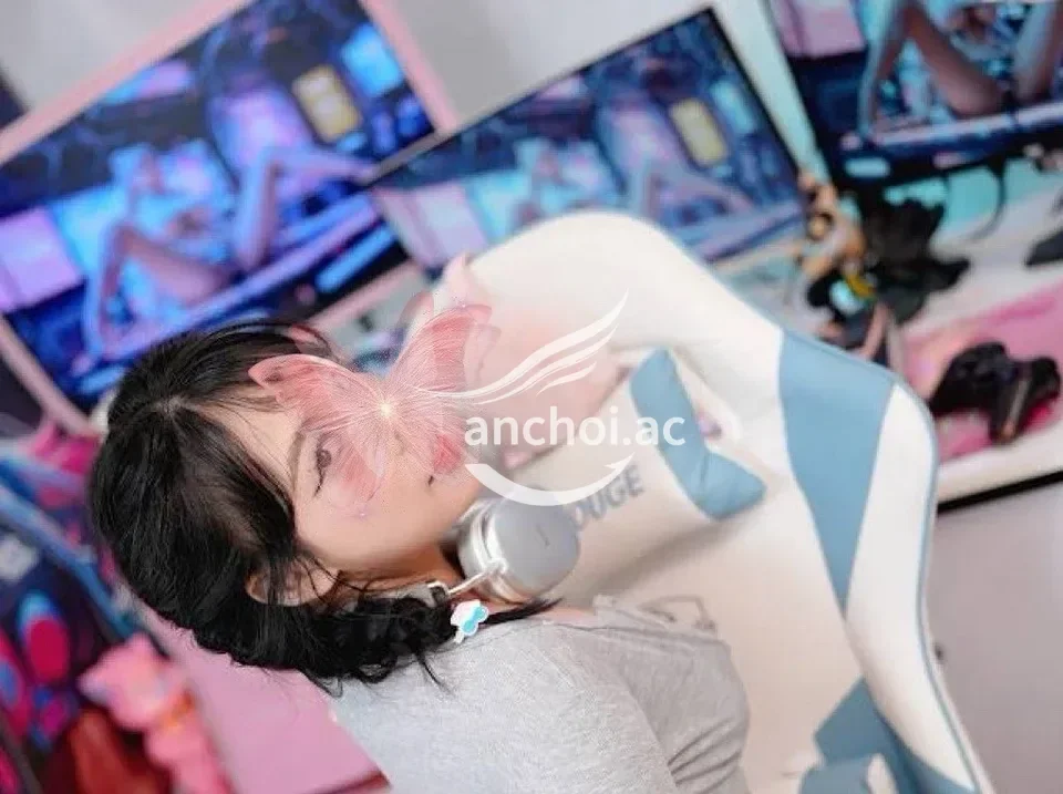 ngọc_linh - siêu rễ thương-vú to hàng đẹp-làm tình chuyên nghiệp 