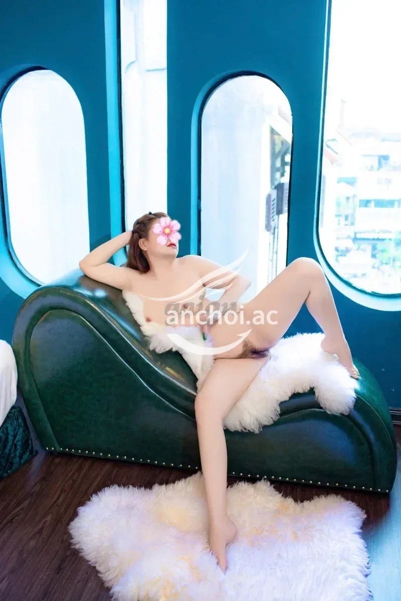 QUỲNH VY - DÂM ĐÃNG CHIỀU KHÁCH - KÈN SÁO ĐỈNH CAO - HỢP TÁC MỌI TƯ THẾ [640]