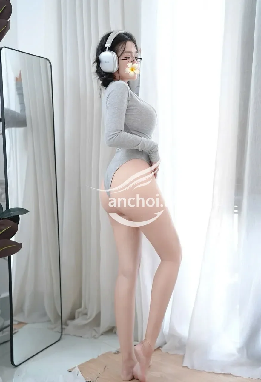 Thu Hương Ngực to 