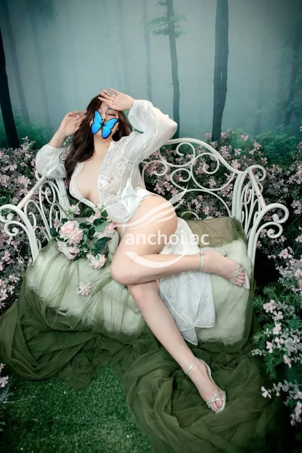 KHÁNH LINH - NGỰC KHỦNG TỰ NHIÊN CUP D CỰC NGON
