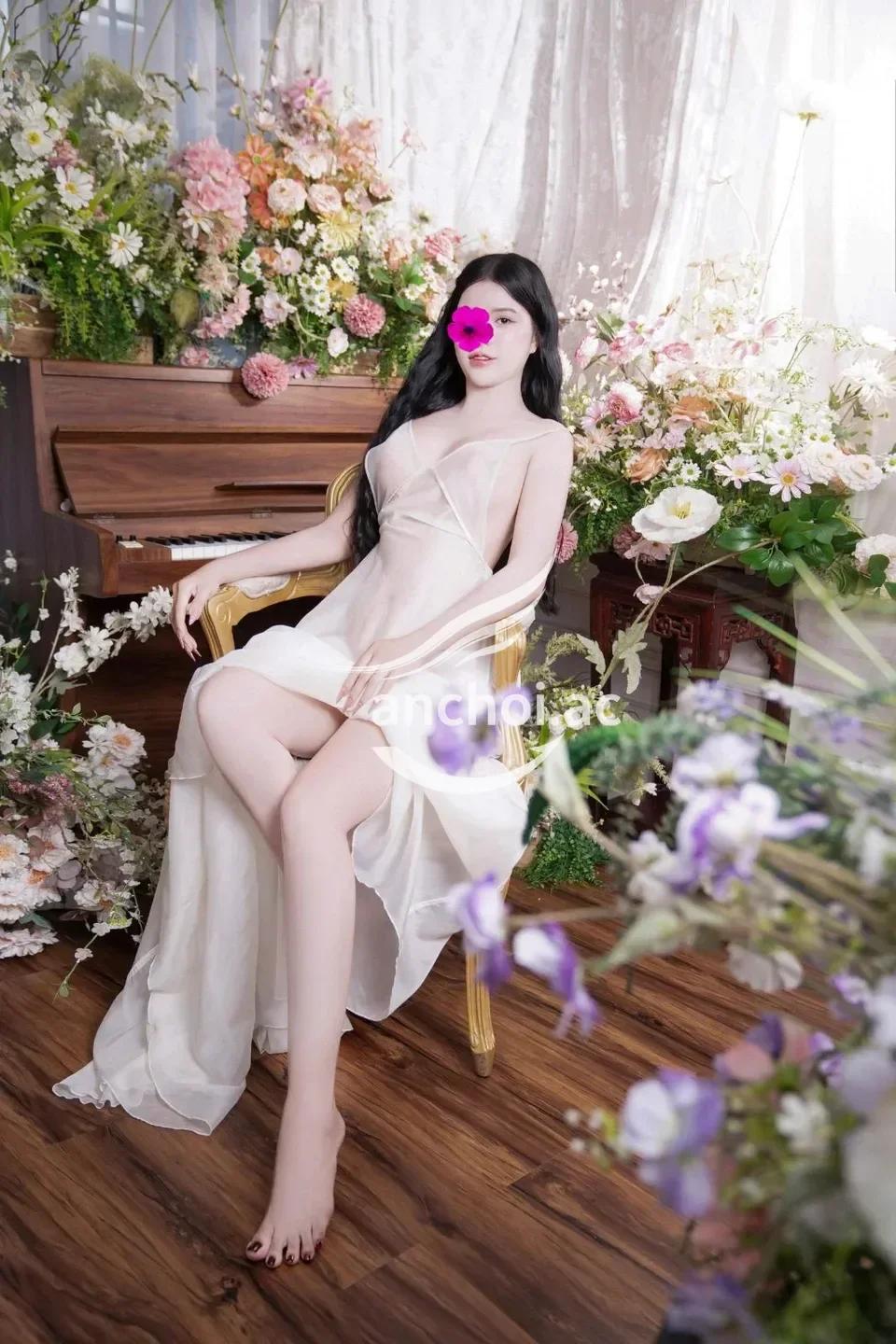 GÁI MIỀN TÂY CỰC XINH LUXY_ VÚ TO MÔNG CONG BODDY RỰC LỬA_ HÀNG HOT CHO AE