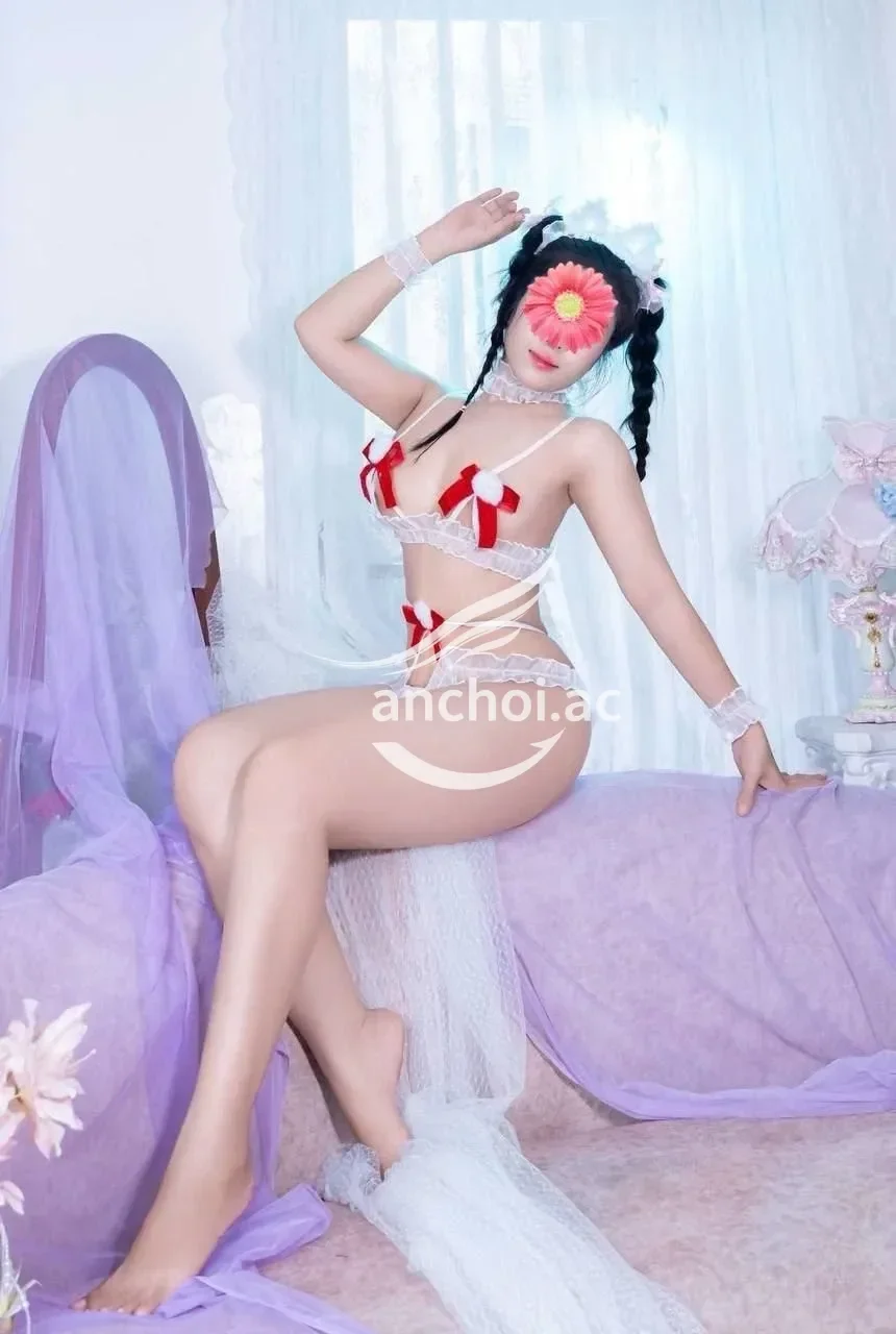 TRÚC HÀ BÍM ĐẸP, VÚ NGON, SỐ 1 CHIỀU KHÁCH