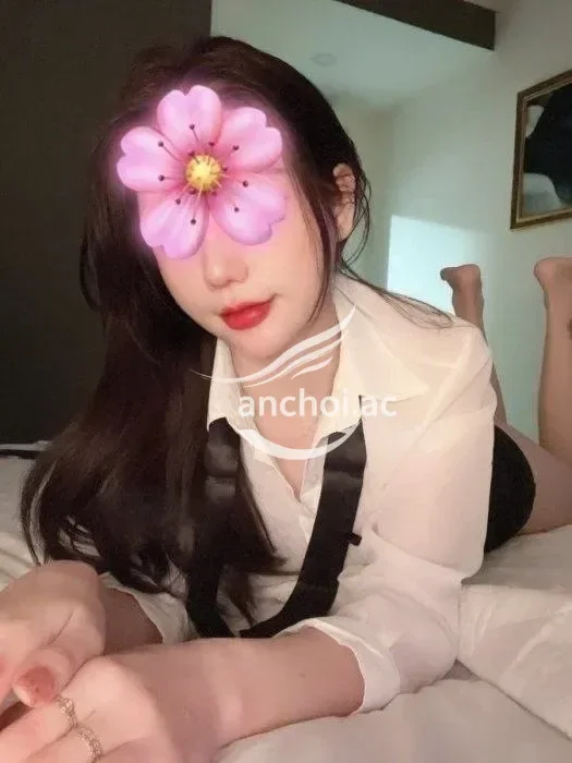 Bé Linh Đan mặt đẹp vú to xinh 